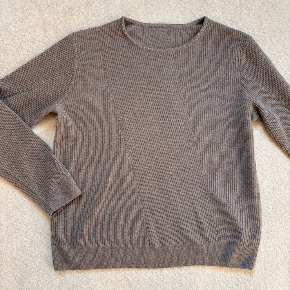 St. John Women's Cashmere Diagonal Rib Knit Crewneck Sweater - Taupe Brown Sz L